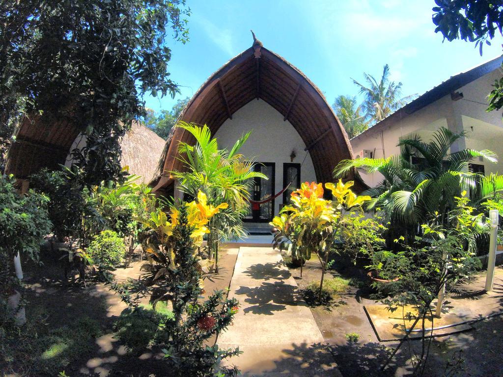 Ina Gili Guesthouse Gili Air Exterior foto