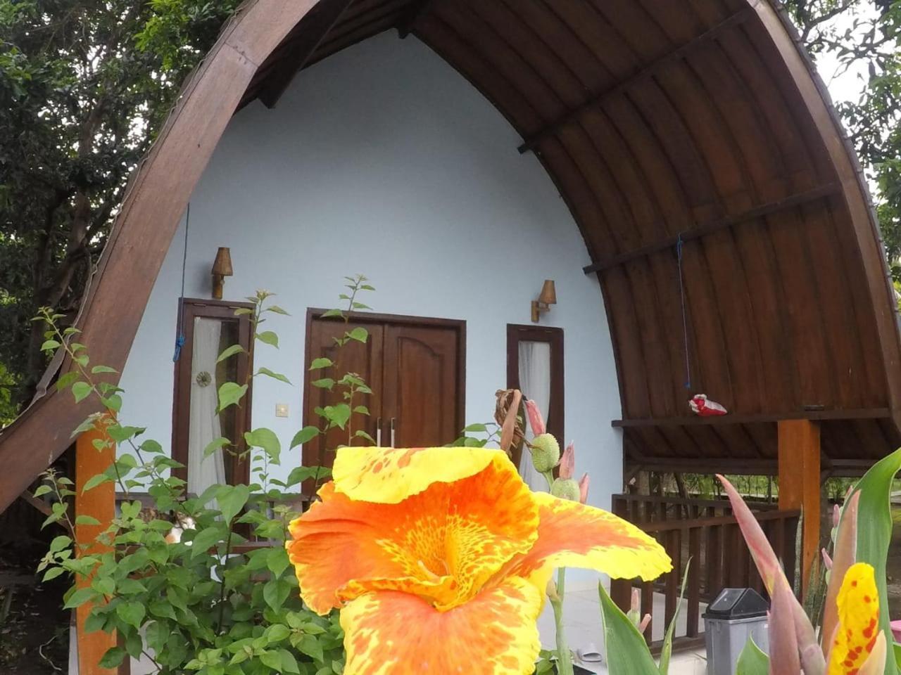 Ina Gili Guesthouse Gili Air Exterior foto